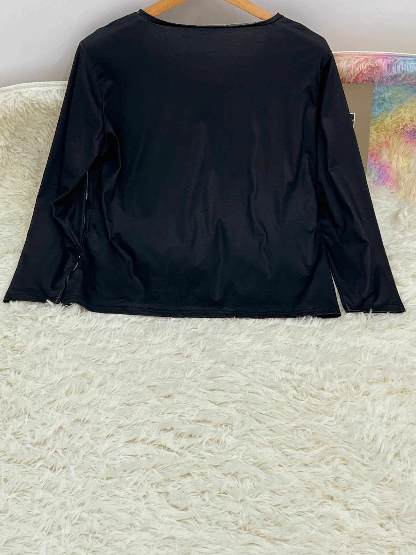 Plus Size Women' s Clothing Black Printed Heart Top Casual V Neck Long Sleeve Top