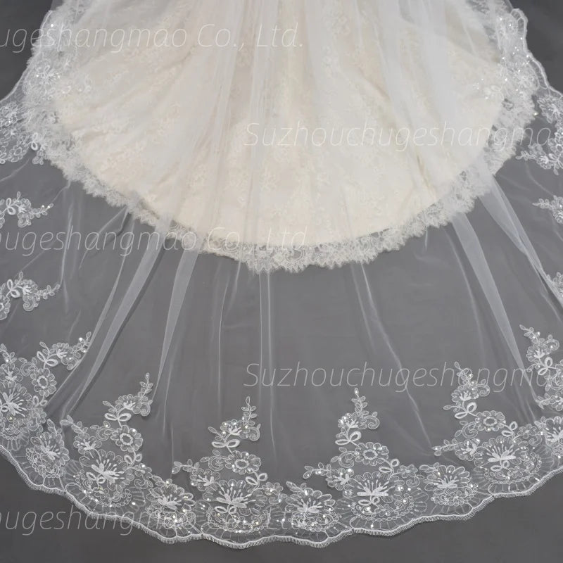 2025 Hot sell Wedding Veil Long Bridal Veils Lace Appliques Soft Net Cathedral Veil Beautiful