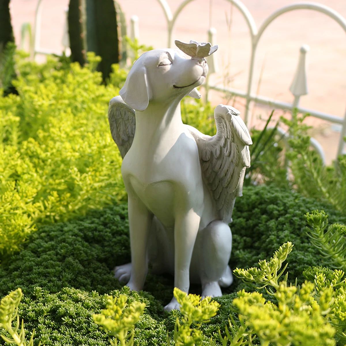 Resin Angel Dog, Dog Angel Pet Commemorative Tombstone Tribute Statue, Outdoor Garden Desktop Decoration, Gift for Dog Lovers