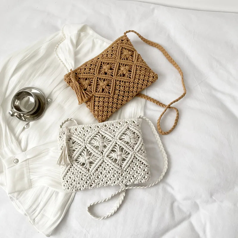 Women Summer Straw Messenger Bag Hollow Out Woven Fashion Shoulder Bag Beach Tassel Designer Crossbody Travel Bag bolsa feminina