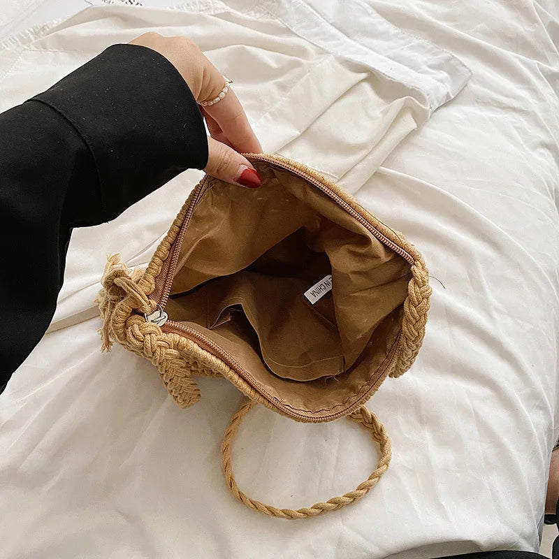 Women Summer Straw Messenger Bag Hollow Out Woven Fashion Shoulder Bag Beach Tassel Designer Crossbody Travel Bag bolsa feminina