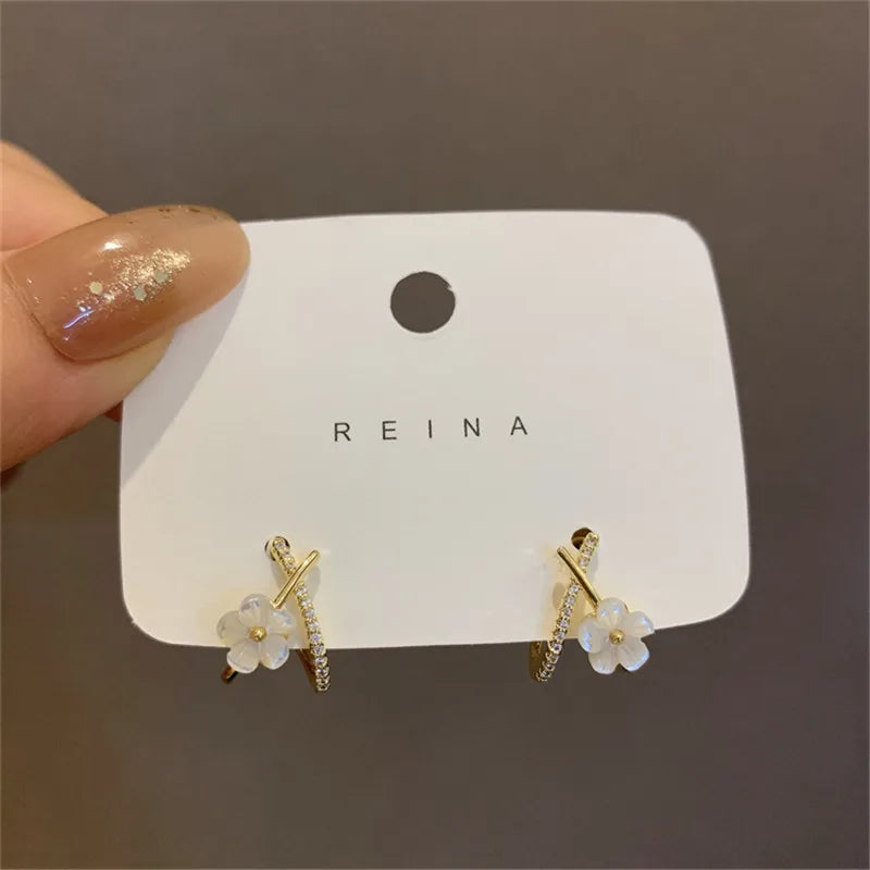 Korean New Light Luxury Stud Earrings For Women Fashion Double Imitation Pearl Sweet Cheap Earring Girl Jewelry For Woman Gifts