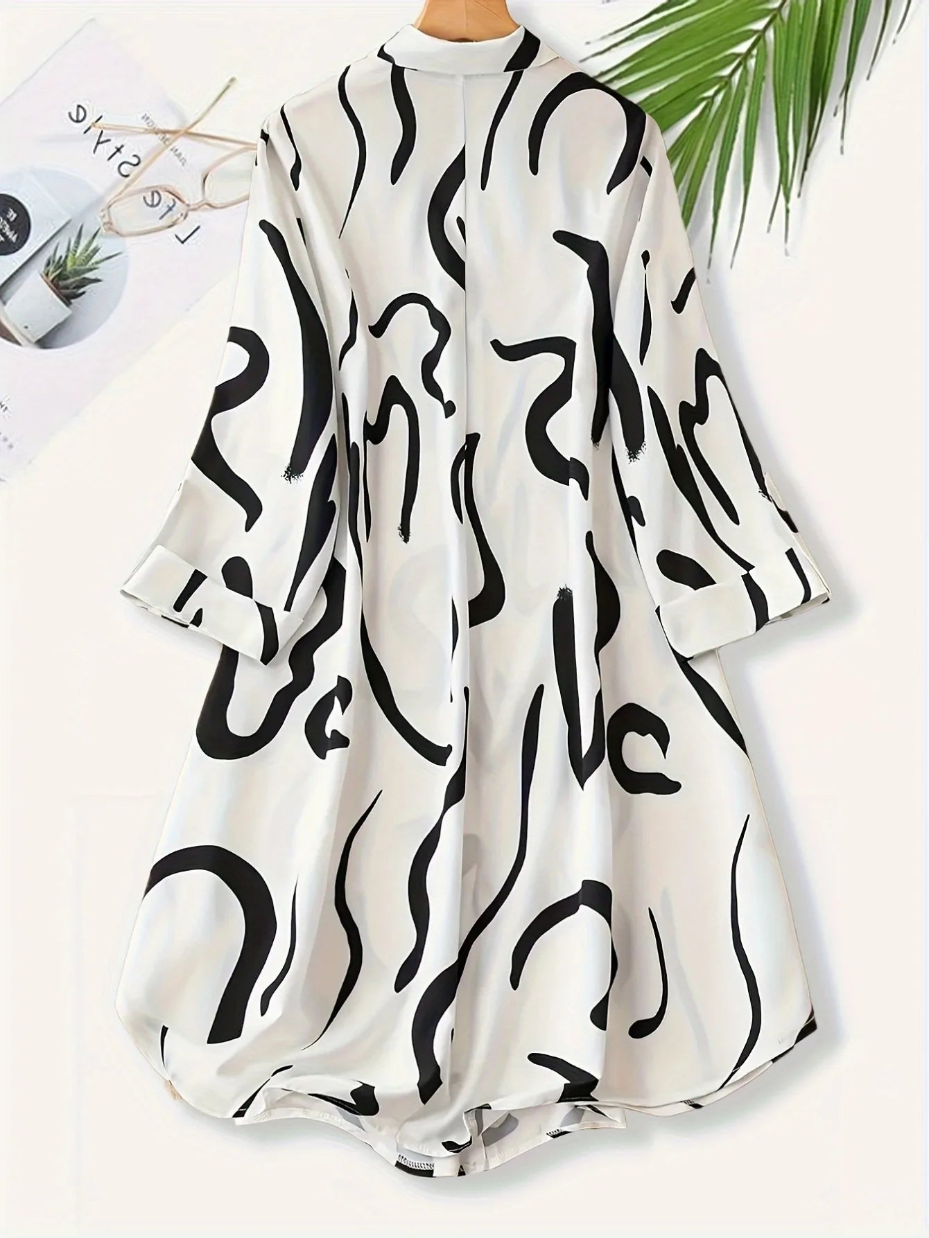 Plus Size Women's Fashionable Shirt with Striped Print Long Sleeved Flip Tie Button Casual Commuting Women's Shirt