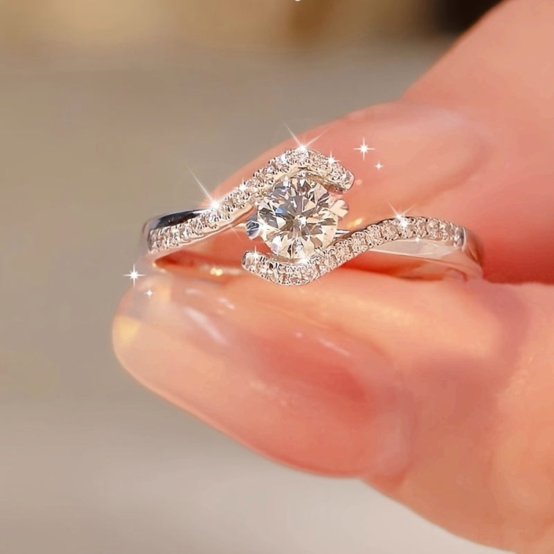 Elegant 925 sterling silver ring, hypoallergenic, celestial symbol, suitable for daily and gift occasions, Valentine's Day jewelry, with a perfect hollow design for personality