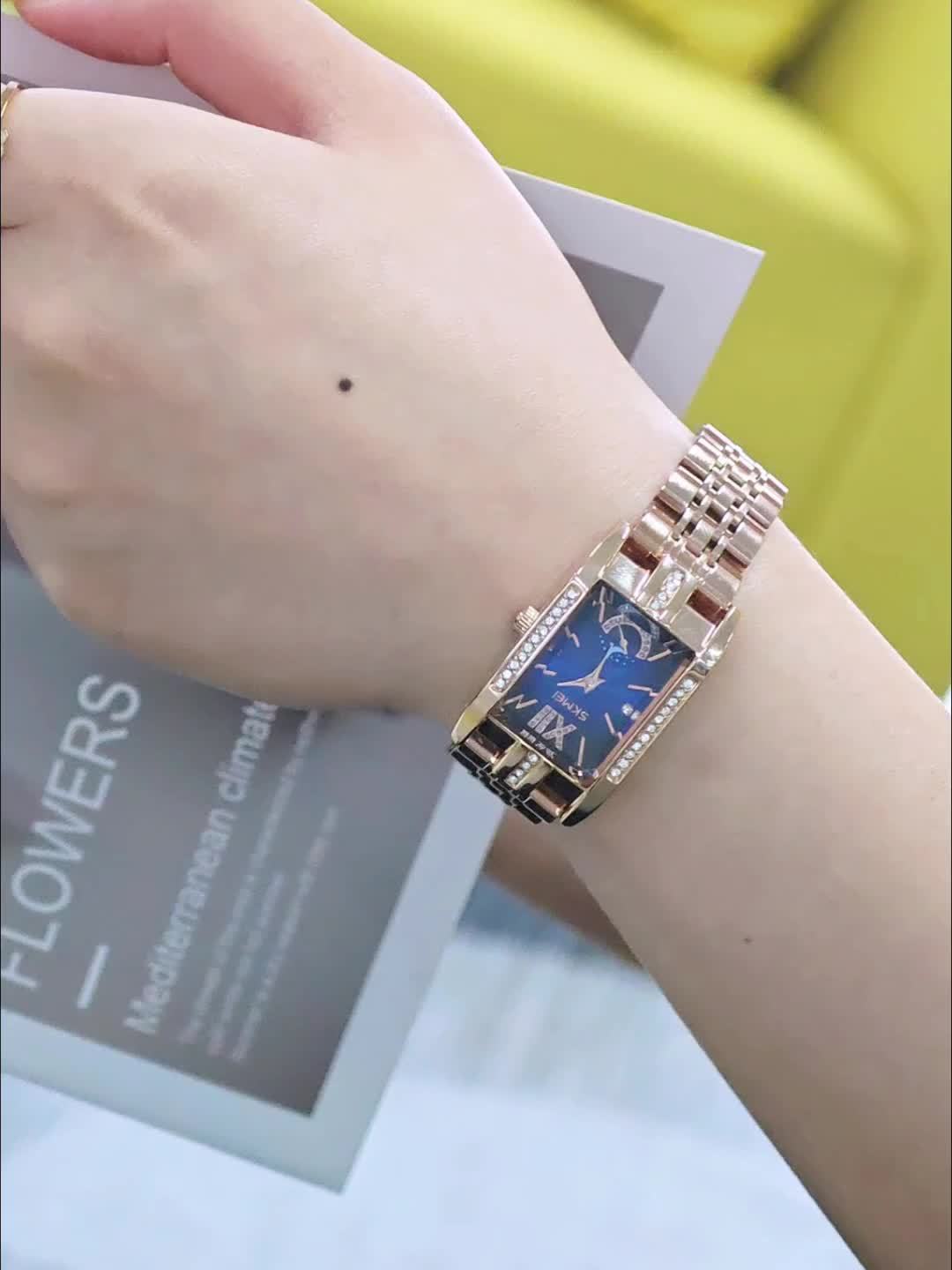 Women's Light Luxury Watches with Blue Star Dial and Heart Clasp Bracelet, Modular Fashion Accessories, Watches for Gifts