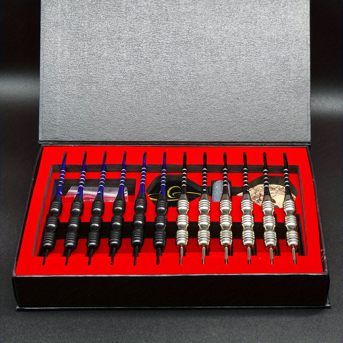 12 Darts Deluxe Gift Box with 24 Dart Wings, Iron Tip with Aluminum Alloy Shaft, Skull Dart Wings, Suitable for Indoor Club Entertainment, Sports Competitions And Casual Outdoor Games Darts Metal Tip Pop Darts Graduation Gift
