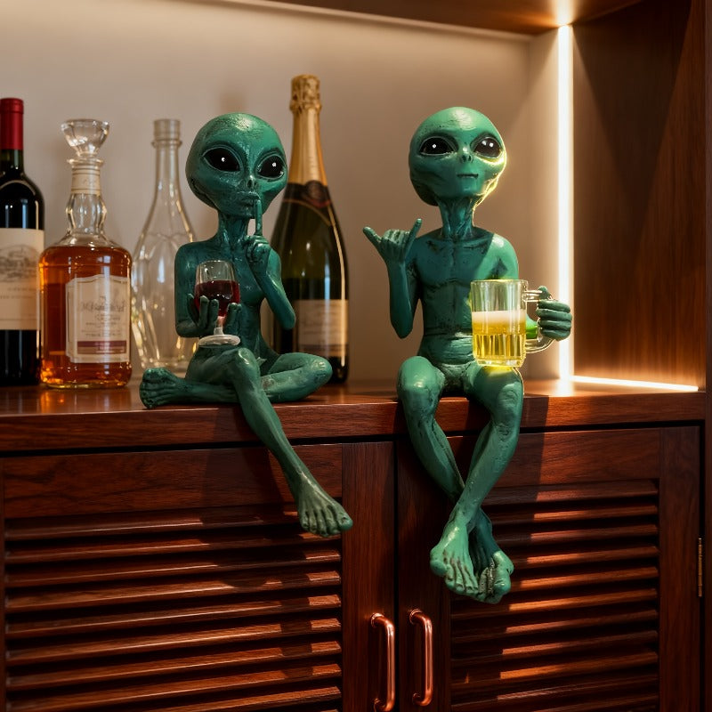 2pcs Green Alien Drinking Resin Sci-Fi Figurines, Space-Themed  Unique Gift for SF Fans