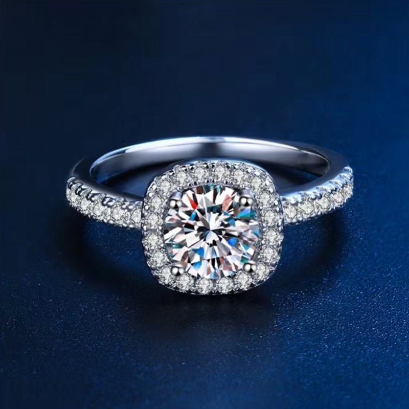 925 Silver 1 Carat Mossanite Square Ring, European And American Retro Light Luxury Niche Design Versatile Men's And Women's Ring, Advanced And Elegant Design Sense, Suitable For Proposing, Engagement, Wedding, Evening Parties
