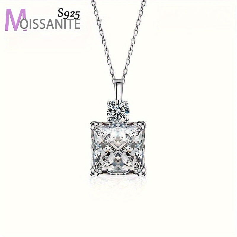 S925 Silvery 1, 5 Carat Princess Square Moissanite Necklace Clavicle Chain, Suitable for Daily Wear, Party, Gift, Date, Valentine'S Day Gift for Women, New Year Gift Jewelry, with Gift Box About 3G