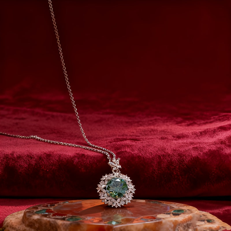 A 925 Silver 11.0mm*1 Round Large Moissanite 5-carat Pendant Necklace, Weighing Approximately 9.3g, Is Elegant And Fashionable. It Is Perfect for Family Banquets, Anniversary Parties, And As A Perfect Gift for Family And Frie