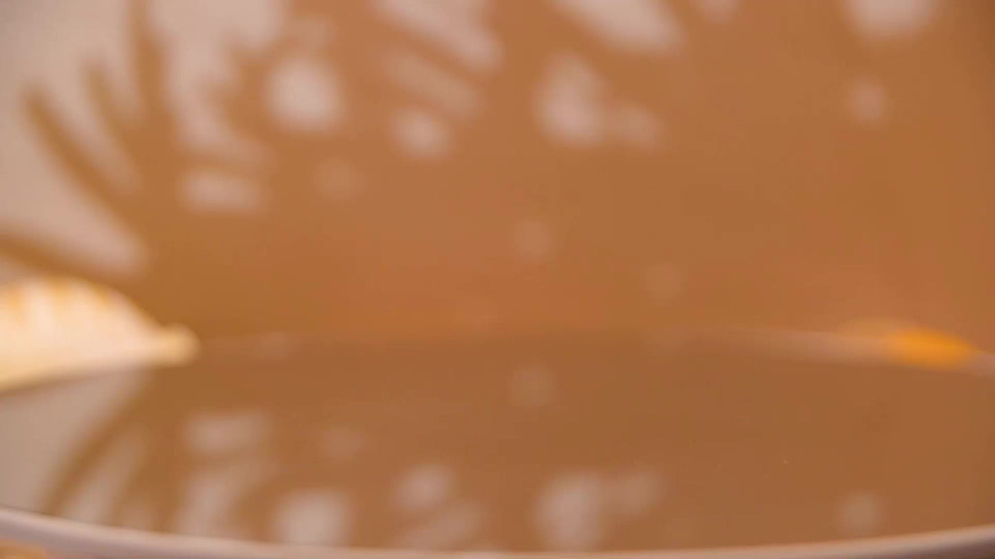 KANGMING Ocean Style Handmade Blown Glass Wave Paperweight, a Small Decorative Statue for Home Collection, Handcrafted Art Ornament, Collectible Souvenir, Blending Sky Blue with Golden Sand (8 Cm / 3.15 Inches / 700 Grams / 1