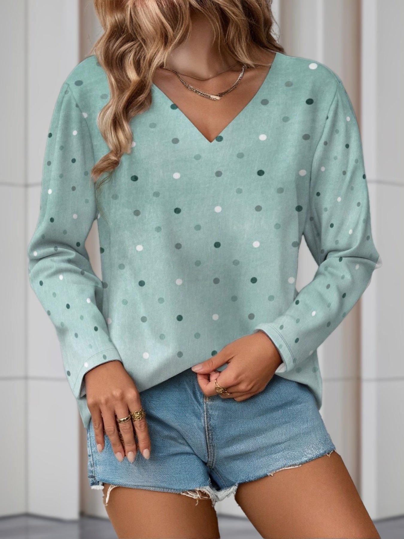 Plus Size - Breathable V-Neck Long Sleeve Floral Shirt | Casual Elegance, All-Season Comfort, Oversized Fit, Medium Stretch Fabric, Pullover Style