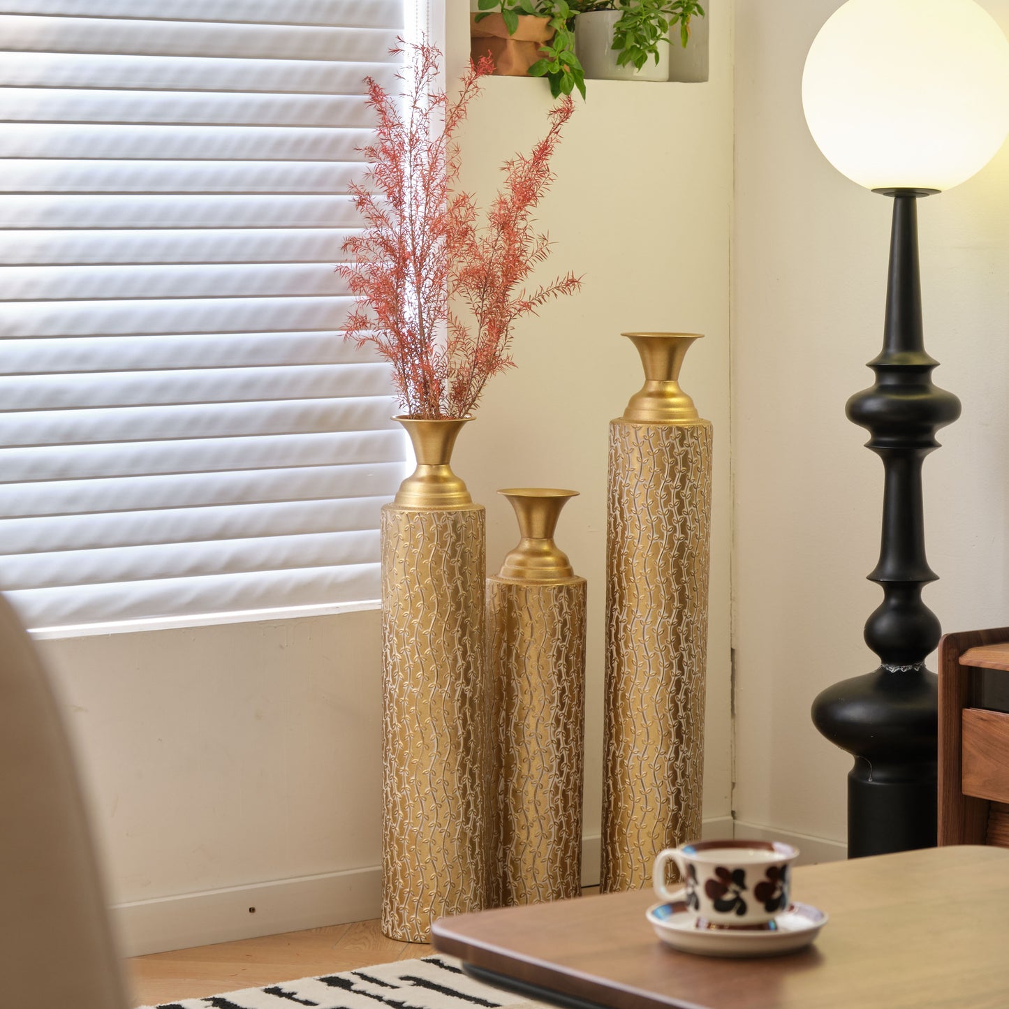 Metal Decorative Vases High Distress Metal Center Vases With Growing Vine Patterns, Set Of 3 Vases For Home Decoration 34 ", 29 ", 25 "H, Golden, Valentine'S Day Gifts, New Home/office Decoration Gifts, Wedding Centerpiece Va