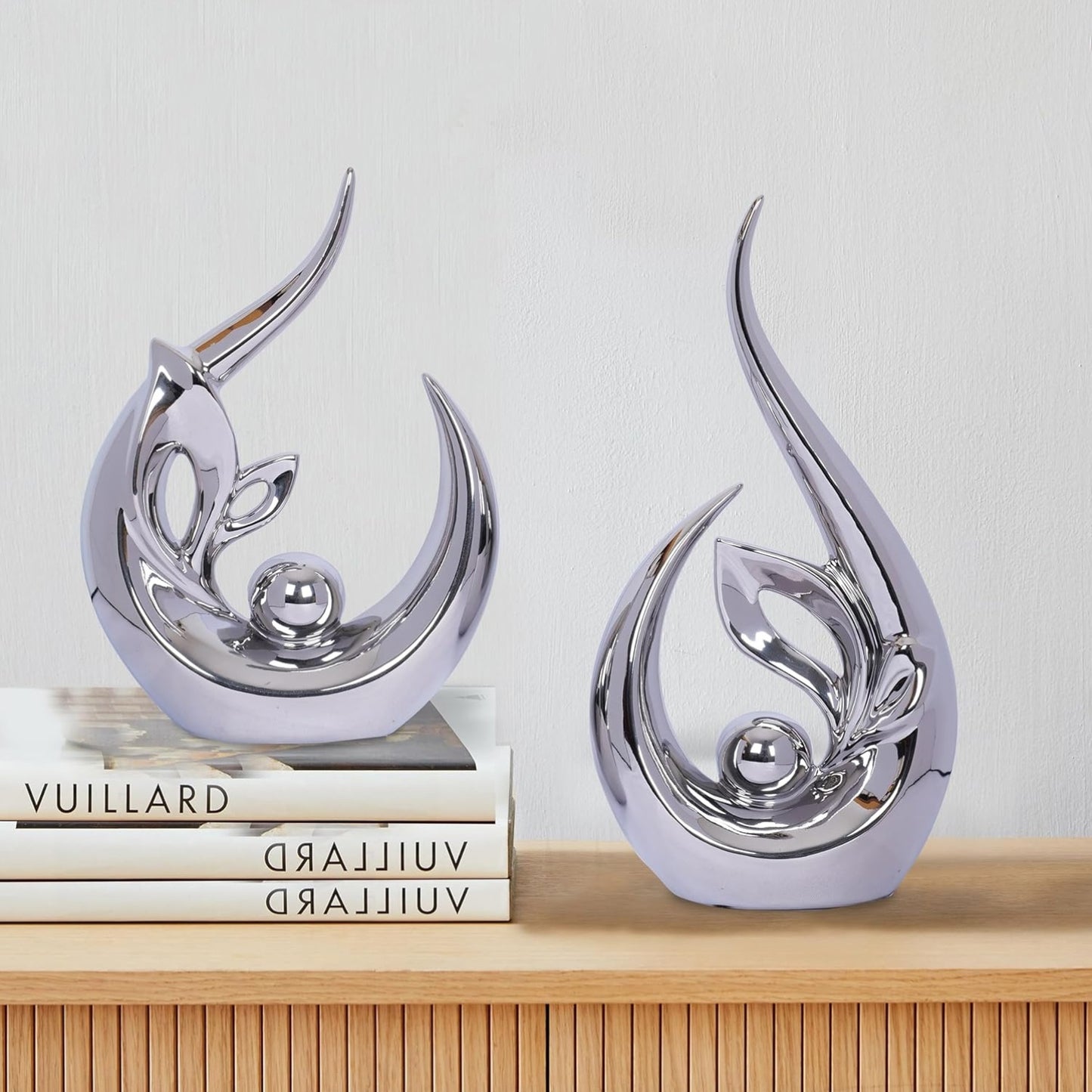 2pcs Golden/Silvery Decorative Accents Mid-Century Modern High Luxury Decor Golden Living Room Decor High Quality Resin Material Sculpture Centerpiece Tabletop Decor Dining Table Centerpiece Shelf Bookshelf Office Table Decor