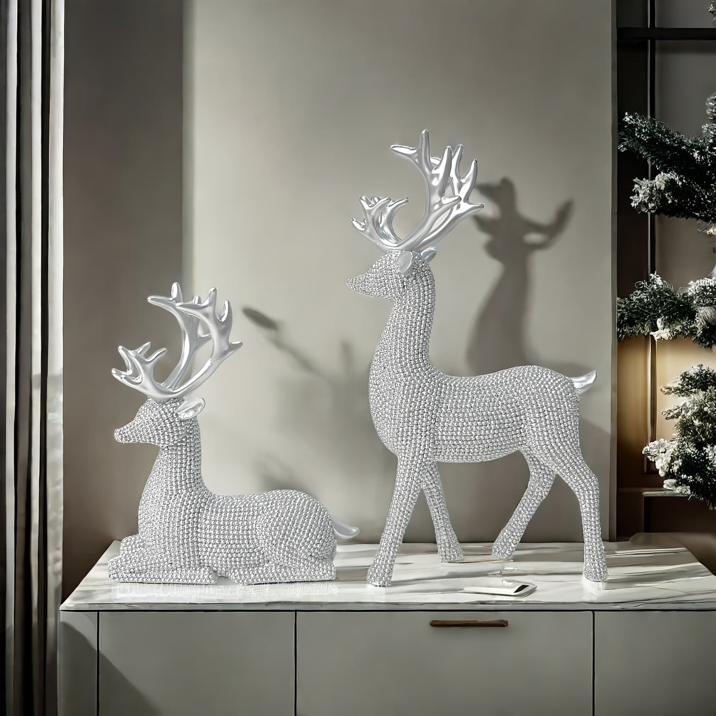 [2D Flat] Two Shiny Golden Bead Christmas Reindeer Decorations, Resin Festive Table Ornaments Suitable for Christmas, Valentine'S Day, New Year, Perfectly Suitable for Display Stands, Fireplace Tables And Gift Boxes. Christma