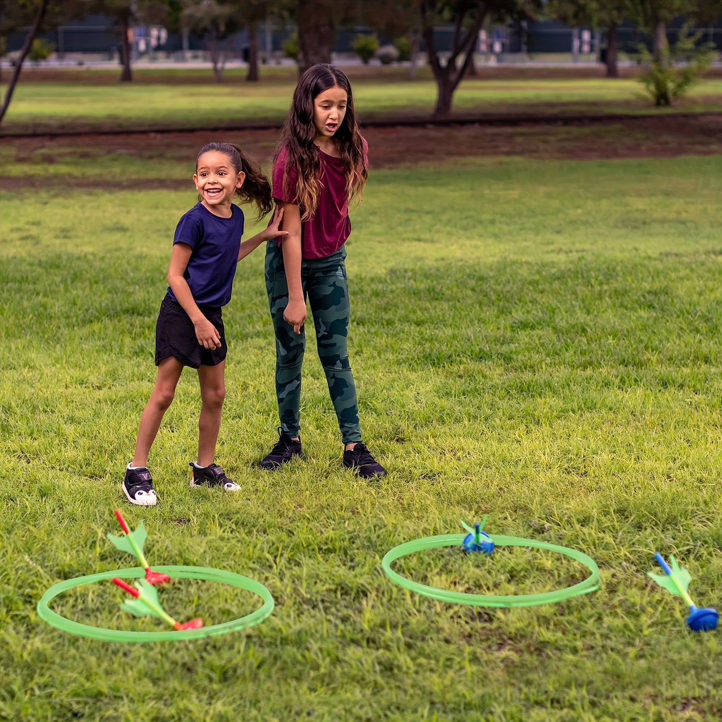 6pcs Lawn Darts Game Set for Kids And Adults - Glow In The Dark Outdoor And Indoor Lawn Games for Adults And Family, Soft Tip Darts Set for Kids Camping, Outside Yard, Christmas Birthday Gifts for Boys And Girls