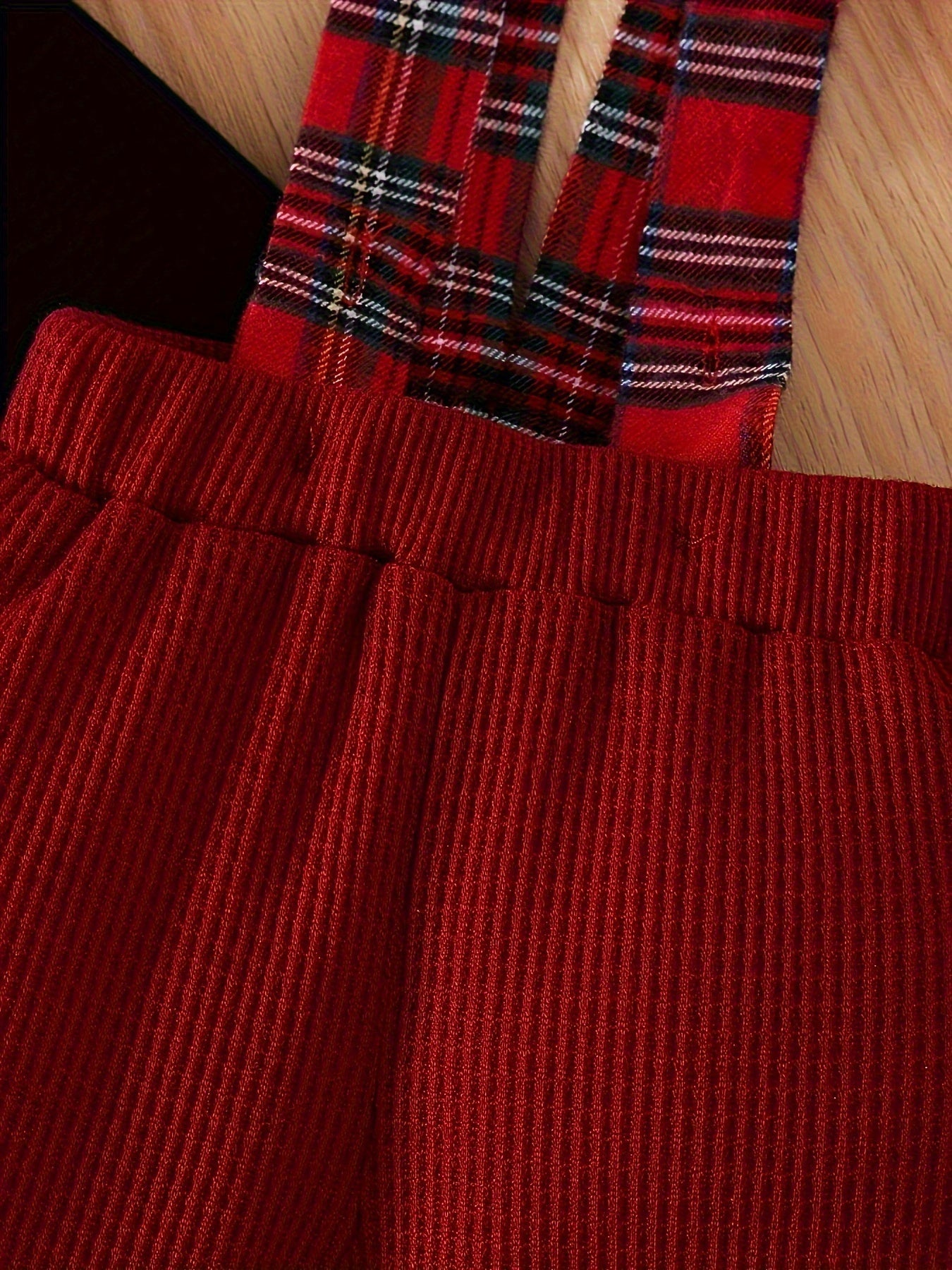 3pcs Baby Boys' Christmas Outfit Set - Elegant Black & Red Formal attire with, Long Sleeve Jumpsuit & Red Bib Pants, Easy-diaper change snaps, Holiday Party & Photo Shoot Clothing for Boys (Christmas Hat Included) - Ideal Chr