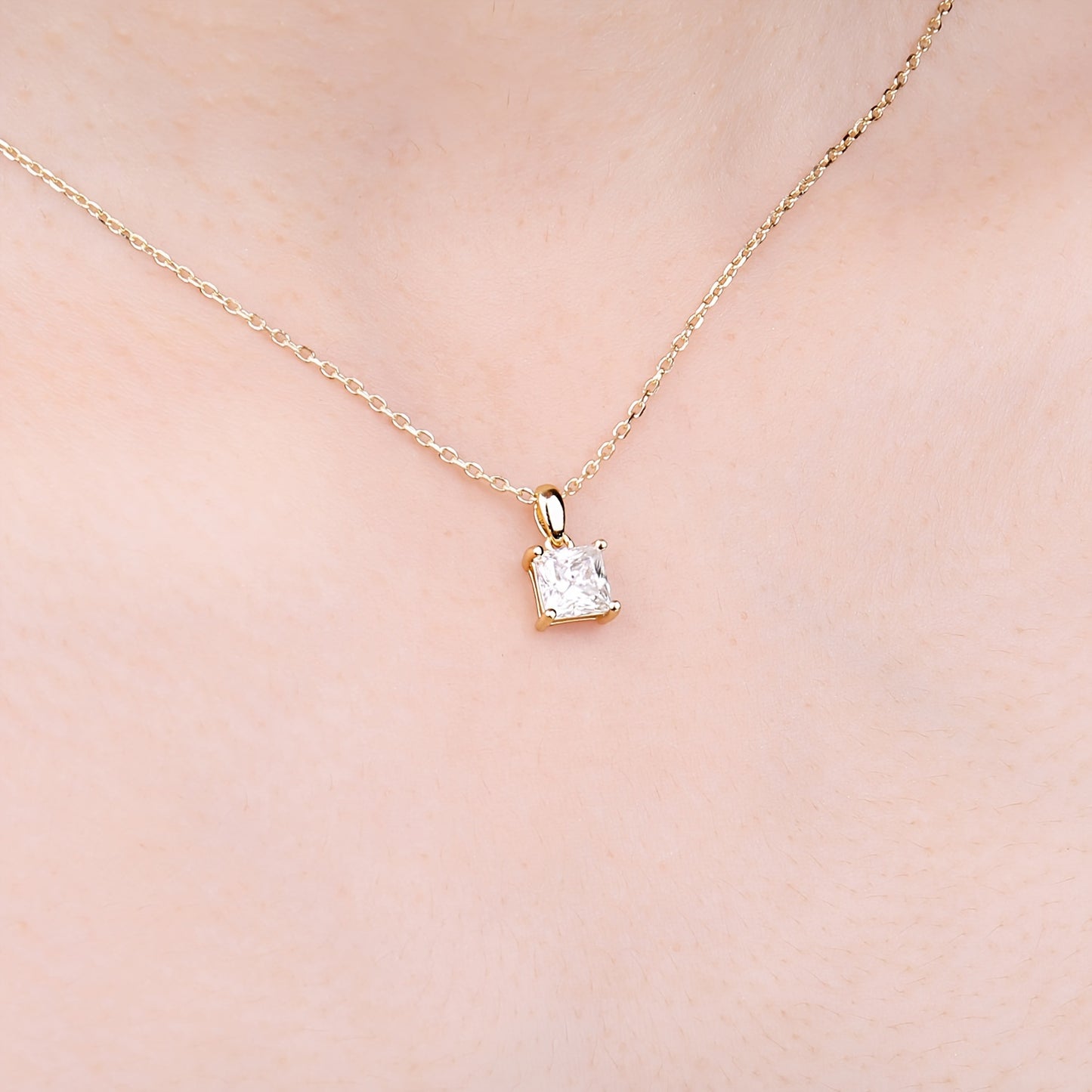 1pc 925 Sterling Silver Simple And Elegant Exquisite Multi-faceted Princess Cut Synthetic Cubic Zirconia Silver Pendant Necklace for Women for Girl Perfect for Dating Gift for Daily Decoration Wedding Engagement Fine Jewelry