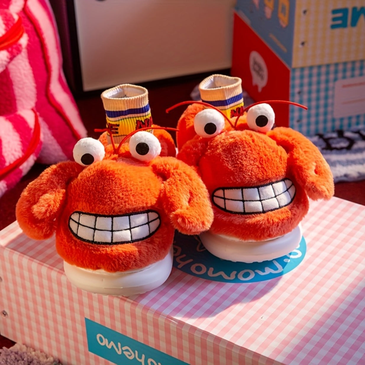 Cute Crab Slippers Face Design/ Expressive Eyes, Anti-Slip EVA Sole, Unisex Indoor/Outdoor Durable