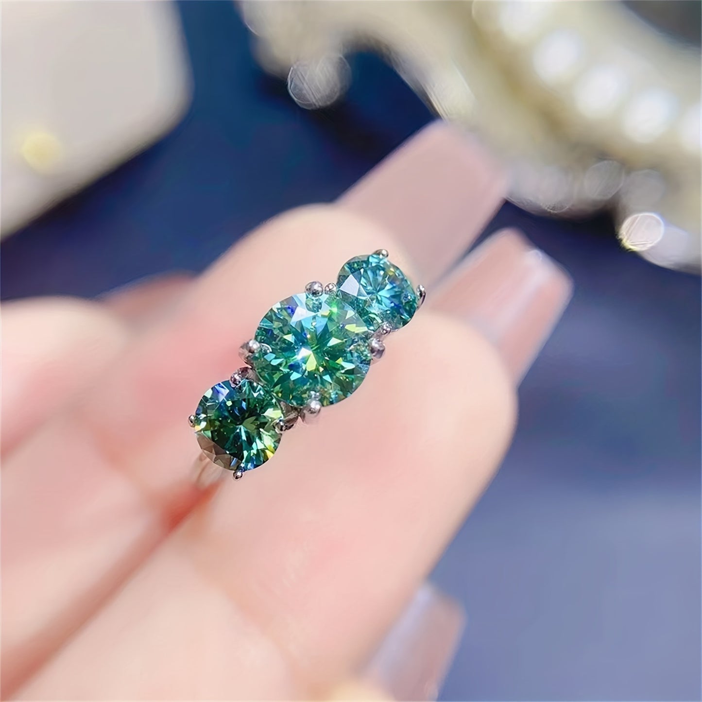 Vintage Moissanite Ring 925 Sterling 925 Silver | 2/ 4 Carat Round Green 3-Stone Design, Romantic Engagement Jewelry, Anniversary Ring & Sweet Gift for Her, Proposal Ring, Wedding Jewelry, Elegant Design, Timeless Style, Mois