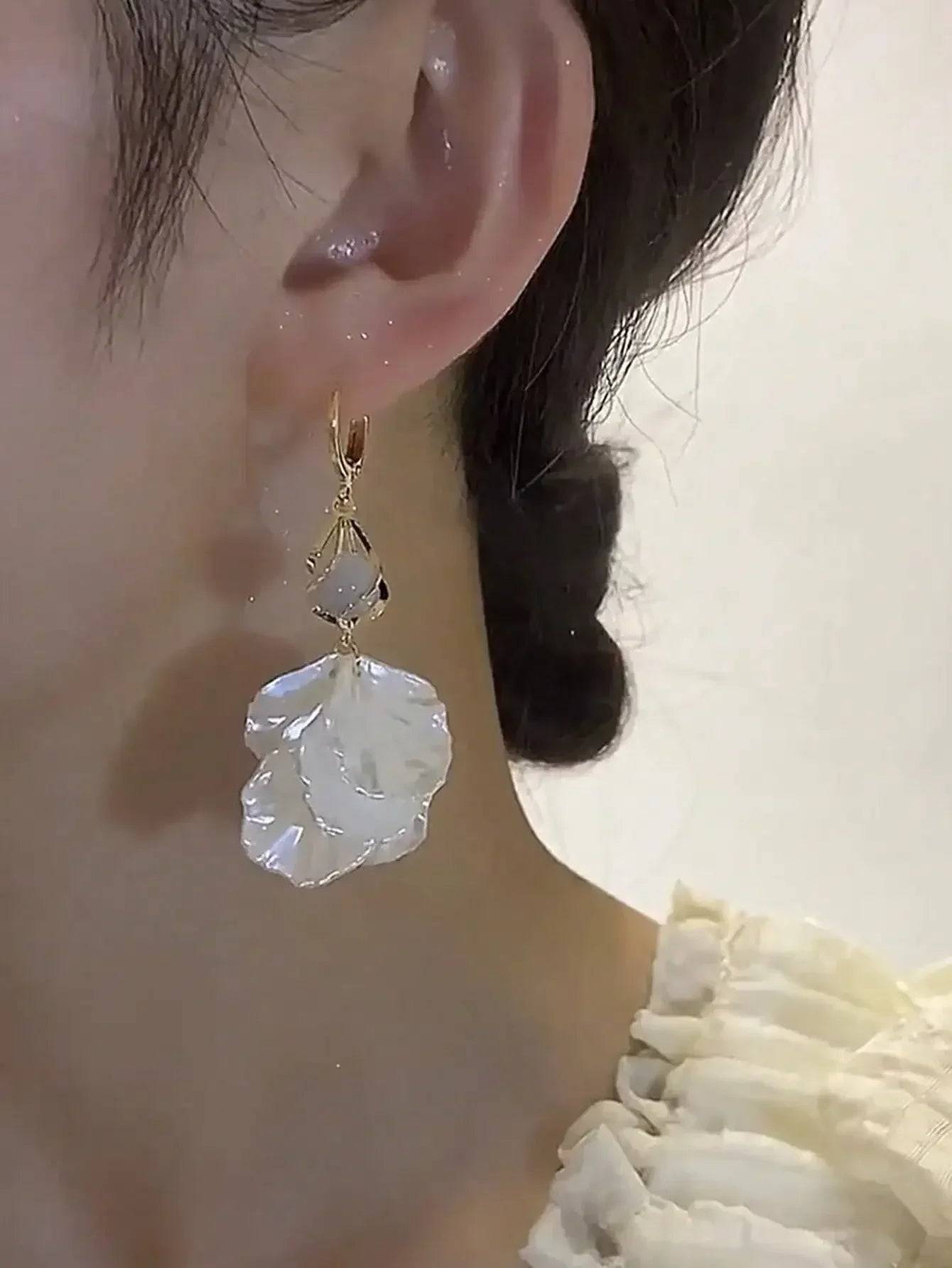 1pair Sweet High-Grade Delicate Petal & Flower Design Fashionable Daily Earrings For Elegant Women Valentines,Mom,Mother