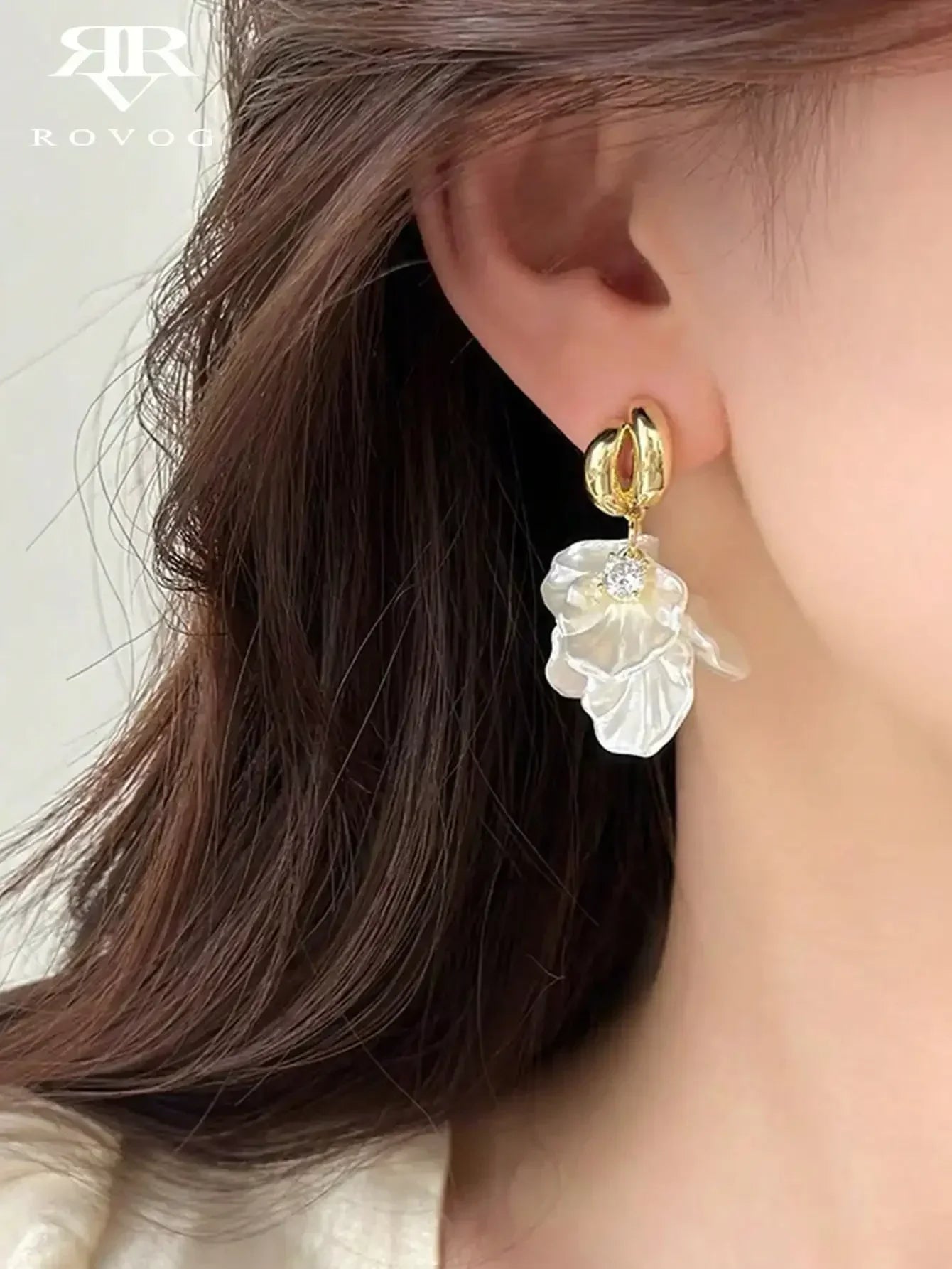 1pair Sweet High-Grade Delicate Petal & Flower Design Fashionable Daily Earrings For Elegant Women Valentines,Mom,Mother