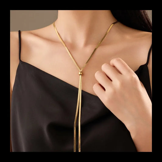 New Niche Light Luxury Style Can Be Pulled Long Necklace Fashionable Versatile High Sense Snake Bone Chain