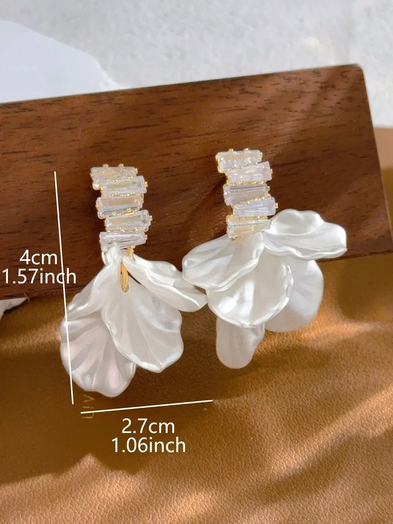 1pair Sweet High-Grade Delicate Petal & Flower Design Fashionable Daily Earrings For Elegant Women Valentines,Mom,Mother