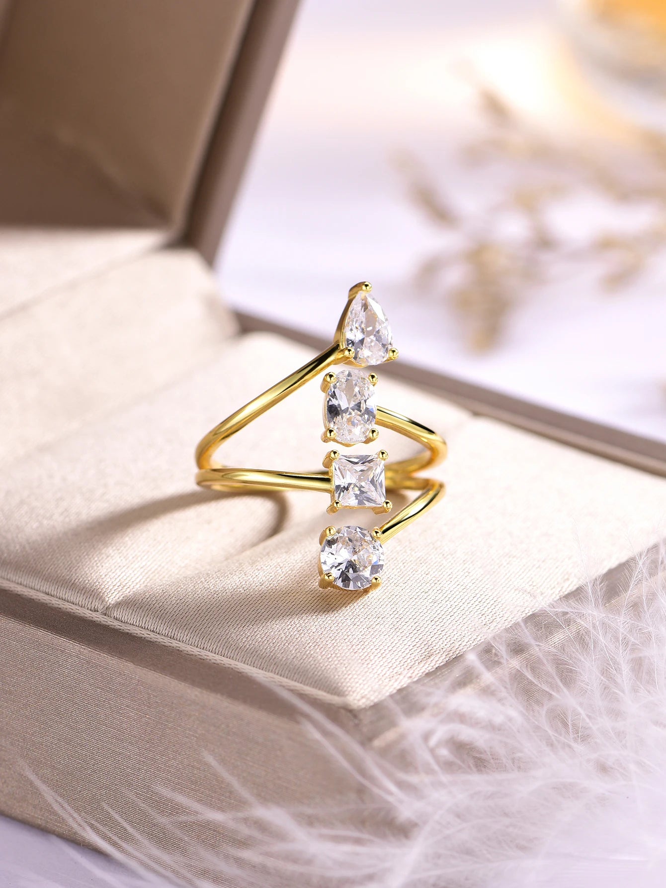 S925 Silver Multi-stone Design Moissanite Ring Fine Jewelry 18K Gold Plated Suitable for Anniversary and Wedding Jewelry Gifts