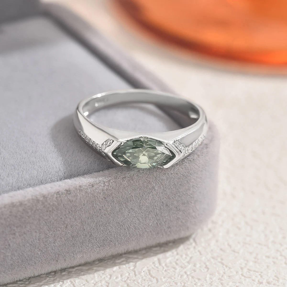 S925 Sterling Silver 1CT Green Moissanite Marquise Ring Fine jewelry