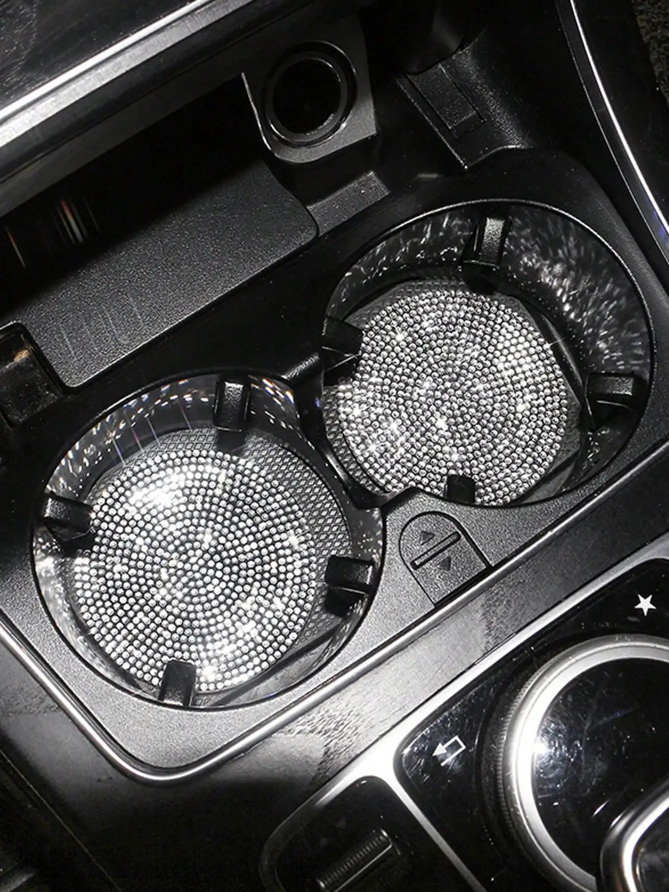 4pcs Shiny Car Cup Holder Coasters, Universal Non-Slip Cup Holders, Embedded Decorative Coasters, Shiny Crystal Car Interior Accessories, Gift For Women (White)