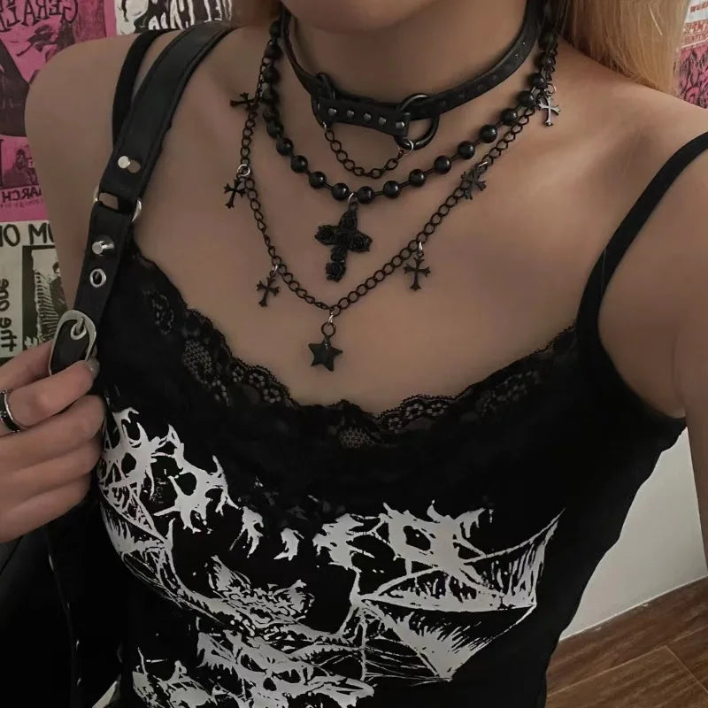 Multi layered necklace with stainless steel punk style hip-hop collarbone chain for couples to wear as holiday gift