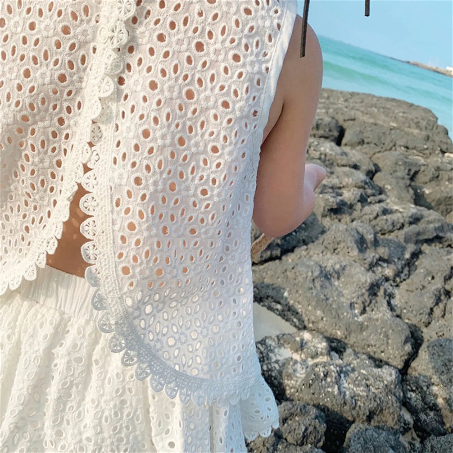 Girls 2025 Summer Clothing Sets Hollow Lace Suit Baby Casual Sleeveless T-shirt+Shorts Kids Clothing Sets Baby Clothes Outfits