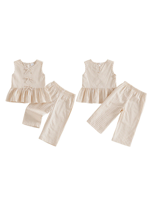 Cute Baby Girl Sleeveless Ruffle Top and Shorts Set with Floral Print and Bow Detail for Summer Outfits