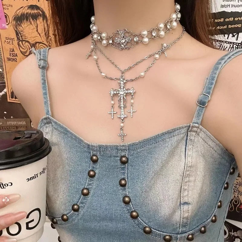 Multi layered necklace with stainless steel punk style hip-hop collarbone chain for couples to wear as holiday gift