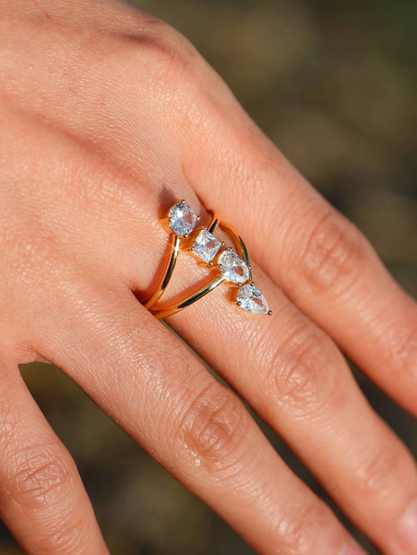 S925 Silver Multi-stone Design Moissanite Ring Fine Jewelry 18K Gold Plated Suitable for Anniversary and Wedding Jewelry Gifts