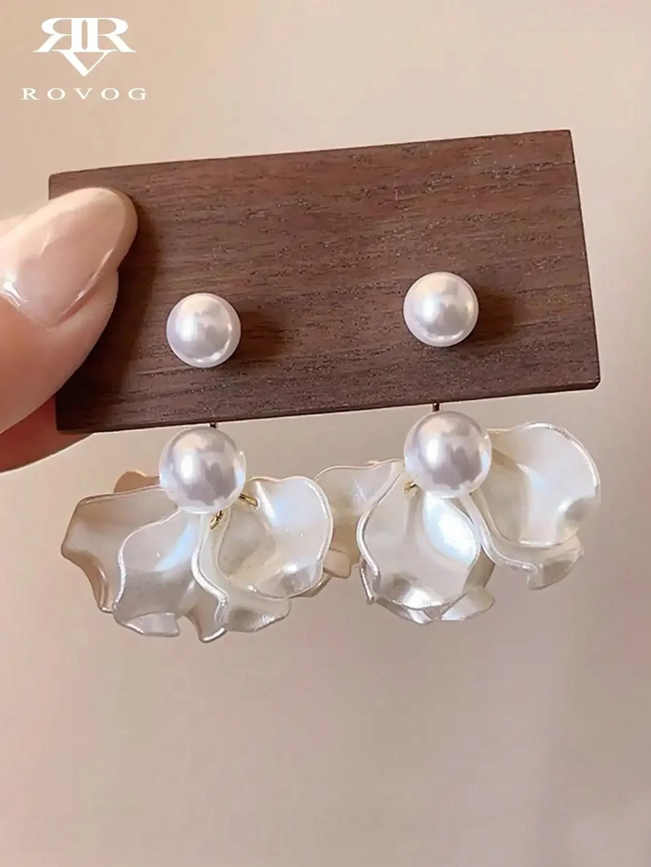 1pair Sweet High-Grade Delicate Petal & Flower Design Fashionable Daily Earrings For Elegant Women Valentines,Mom,Mother