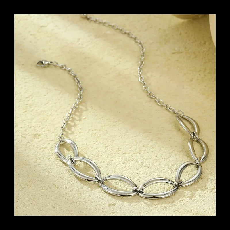 Niche Jewelry Light Luxury High Sense Personalized Geometric Oval Circle Necklace Bracelet Set Wholesale