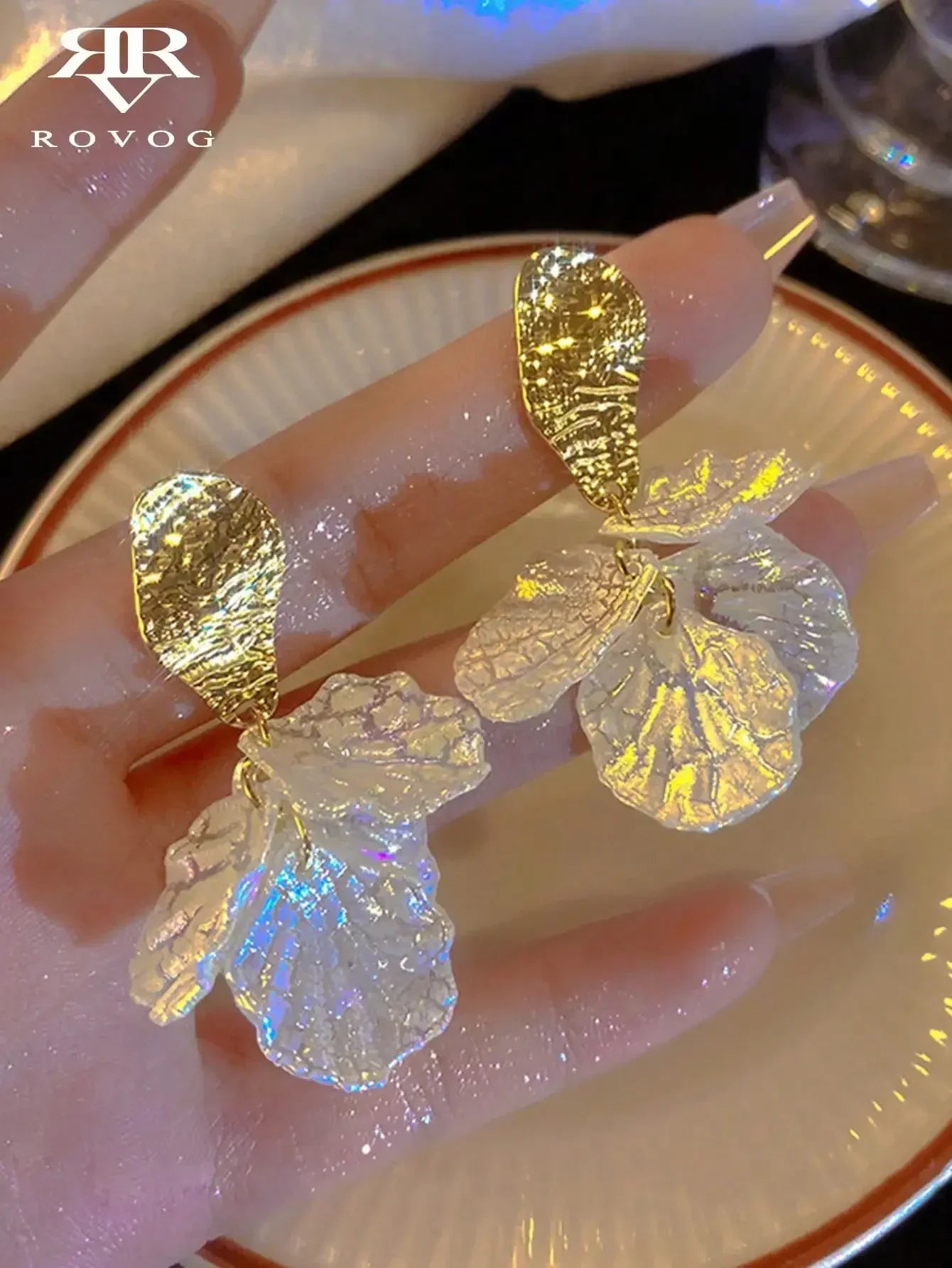 1pair Sweet High-Grade Delicate Petal & Flower Design Fashionable Daily Earrings For Elegant Women Valentines,Mom,Mother
