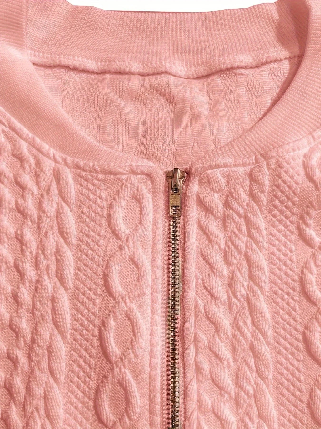 Plus size women's cable knit V-neck zip-up short jacket loose zip long sleeve pocket slimming daily commute cardigan top