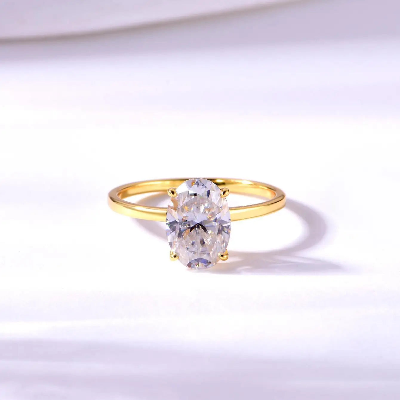 LYEE CYEE Classic S925 Sterling Silver 2.5CT Oval Moissanite Ring Fine Jewelry Plated with 18k Gold Suitable for Gift Giving Anniversary