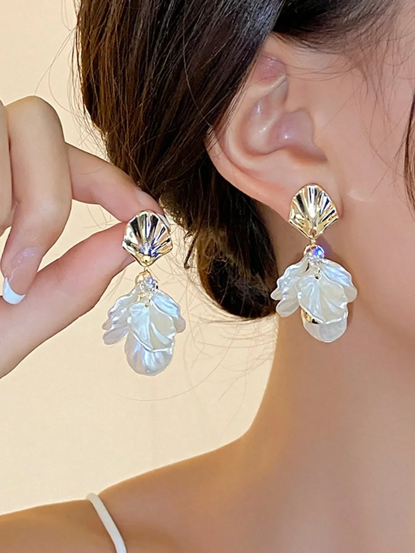 1pair Sweet High-Grade Delicate Petal & Flower Design Fashionable Daily Earrings For Elegant Women Valentines,Mom,Mother