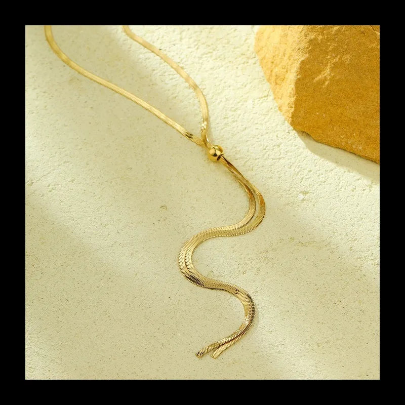 New Niche Light Luxury Style Can Be Pulled Long Necklace Fashionable Versatile High Sense Snake Bone Chain