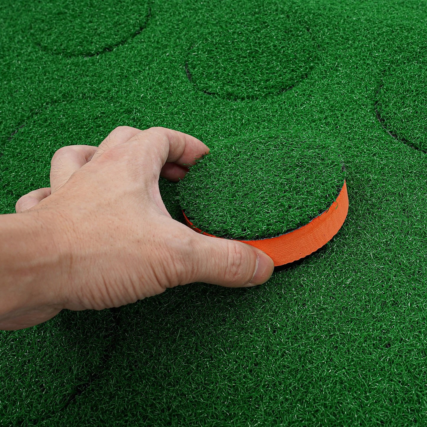 Foldable Golf Putting Mat with 2 Clubs 2 Balls Mini Golf Putting Practice Mat Durable Golf Training Pad Golf Pong Putting Game S