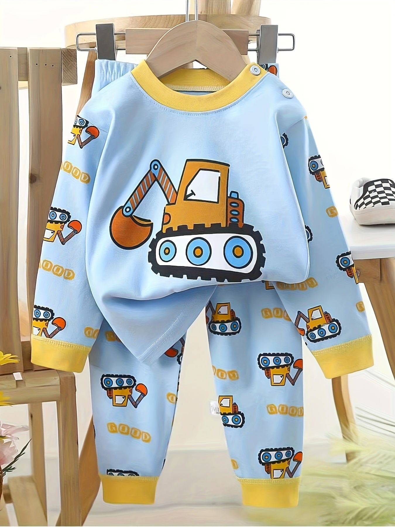 4pcs set set set Autumn simple fashion full print set Car series full print Cute children love motorcycle print series autumn set comfortable and breathable, Perfect for Outdoor