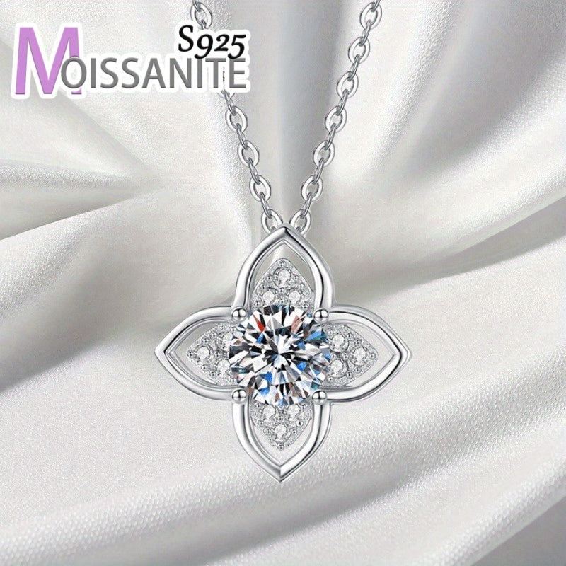 S925 silvery 1 carat four-claw round Moissanite classic and versatile Moissanite-shaped Women's fashion pendant necklace, suitable for daily wear and weddings, suitable for Valentine's Day, New Year's Day, birthday, anniversa