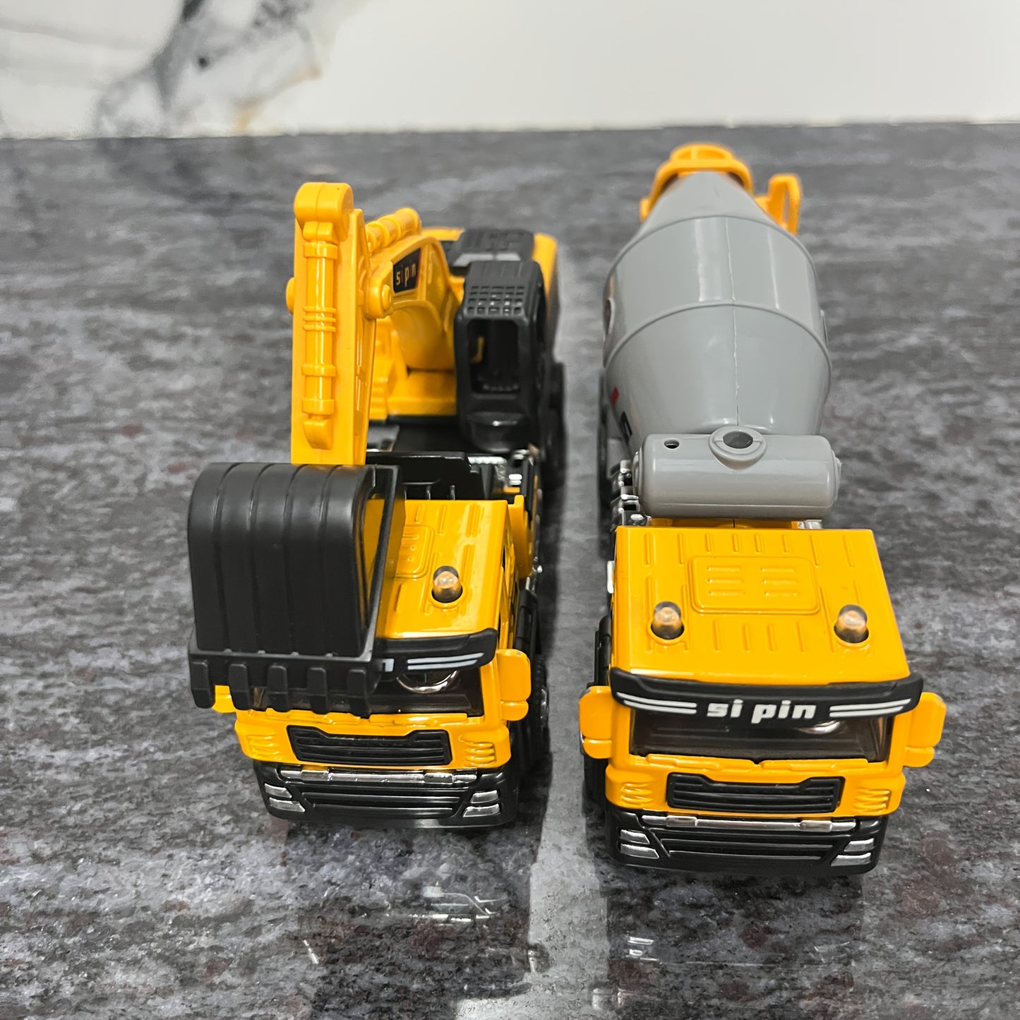 Die-Cast & Plastic Construction Truck Playset, Mini 5.8" Inertia Engineering Vehicle, Crane, Excavator, Cement Mixer, Dump Truck Toys for Boys 3-8 Years, Ideal Gift for Party Favor Christmas, Imaginative Play, ' Playset, Mini
