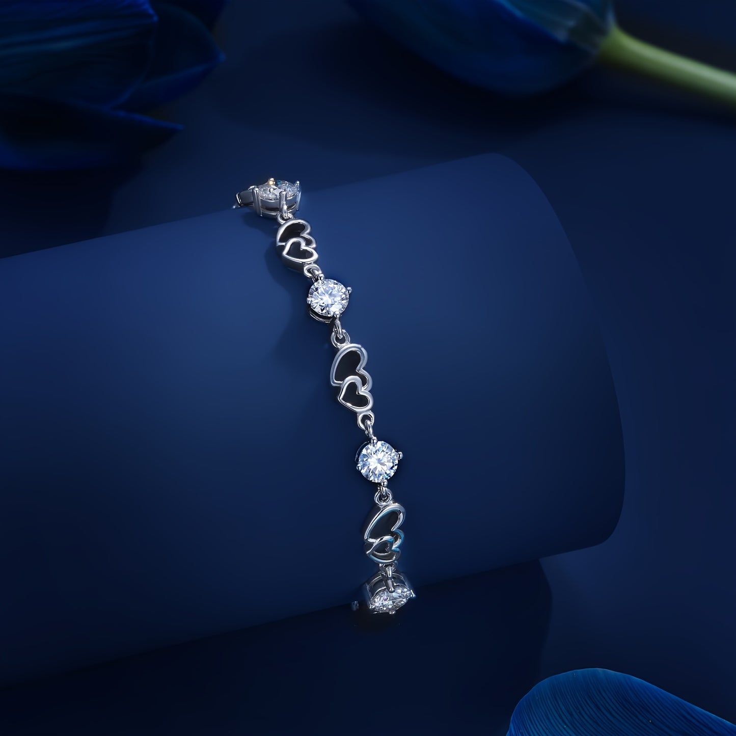 S925 Sterling Silver Bracelet, Heart-Shaped Moissanite Decor, Elegant & Sexy Ladies Fashion Bangle, Engagement, Wedding, Love Confession, Gift For Women, Valentine's Day Essential